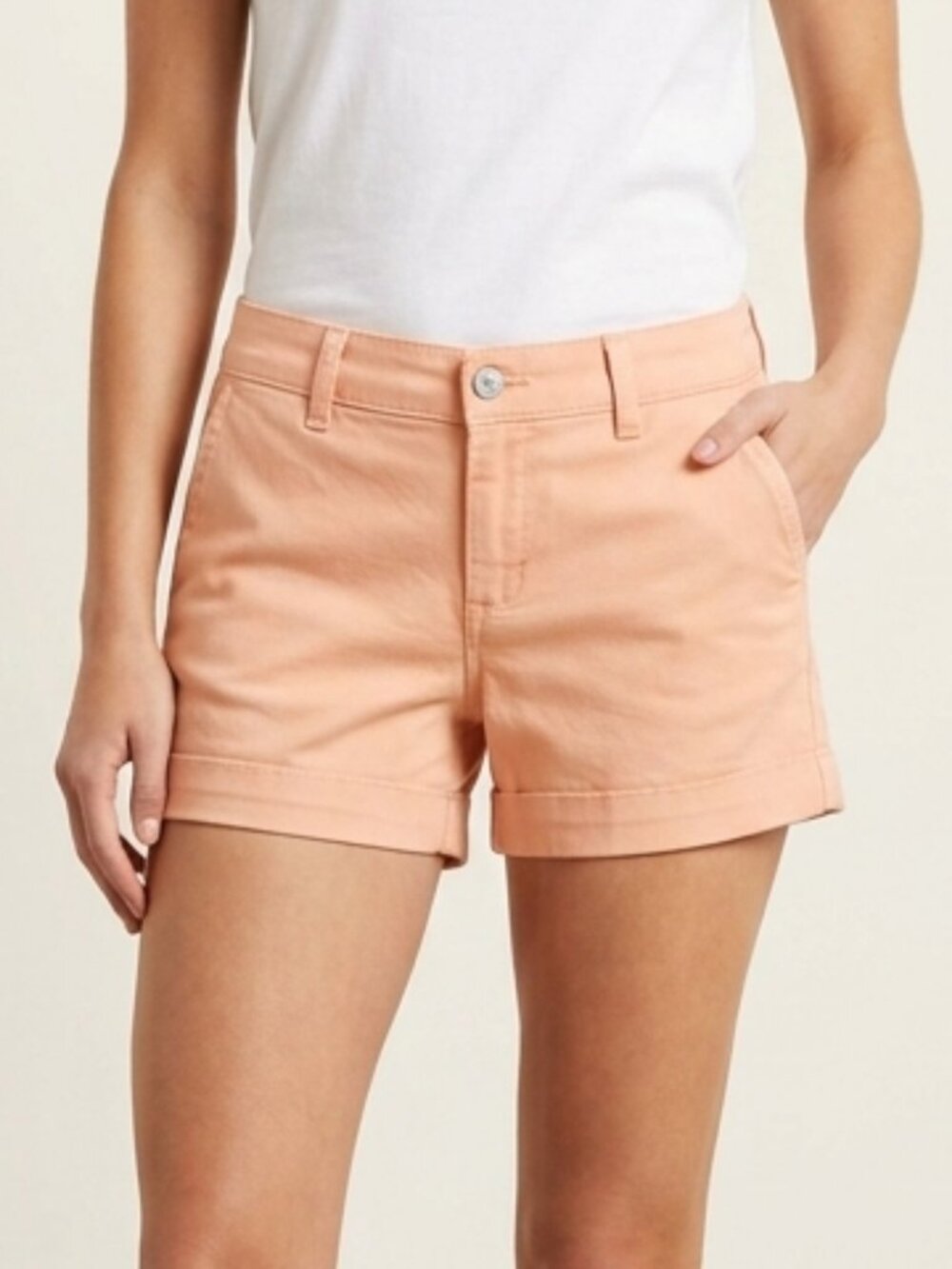 NEW Levi’s Peach Chino Stretch Shorts Size 27 Mid-Rise Cuffed